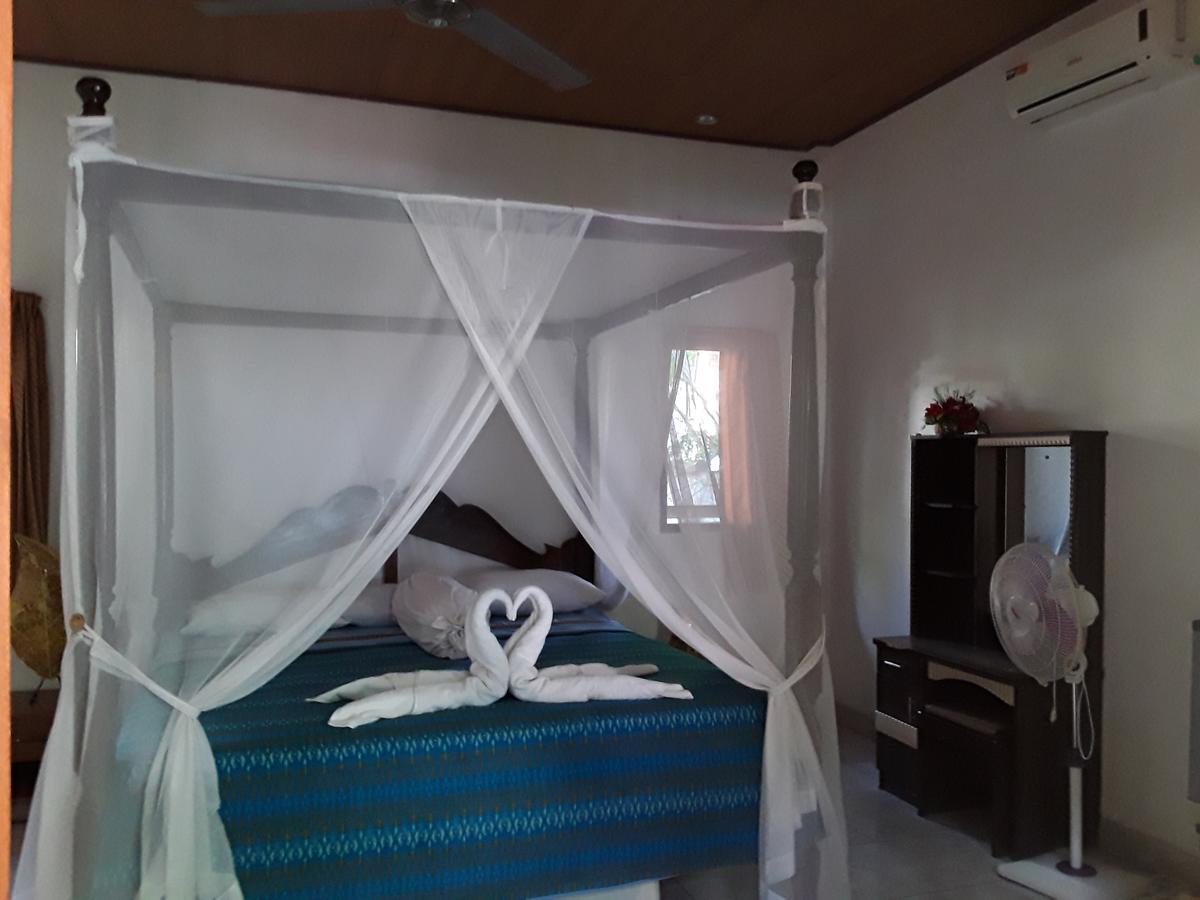 Blue Star Bungalows&Cafe Amed Exterior foto